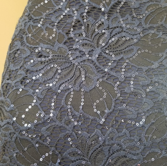 Gorgeous party dress. - Picture 3 of 7